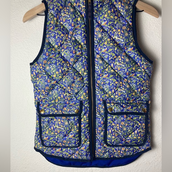 J. Crew X Liberty Fabric Excursion Quilted Down Blend Vest Catesby Floral Print - Picture 4 of 13